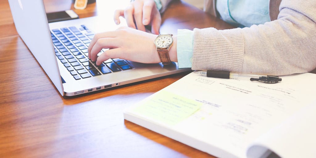 Why-Having-Less-Information-on-Your-Website-Can-Improve-Your-ROI
